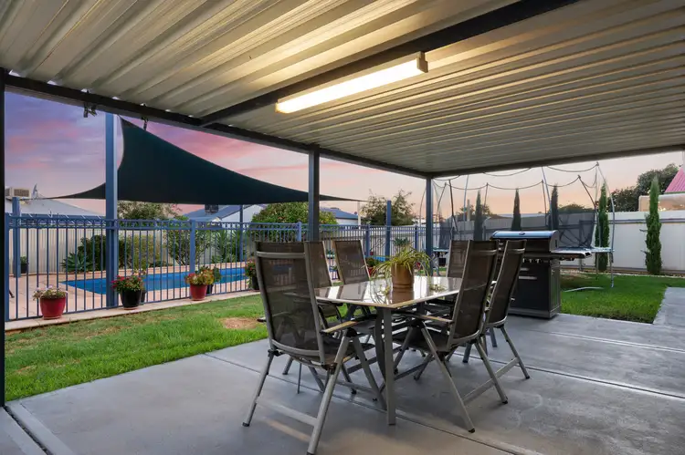 7 Vitali Cresent, Somerville WA 6430
