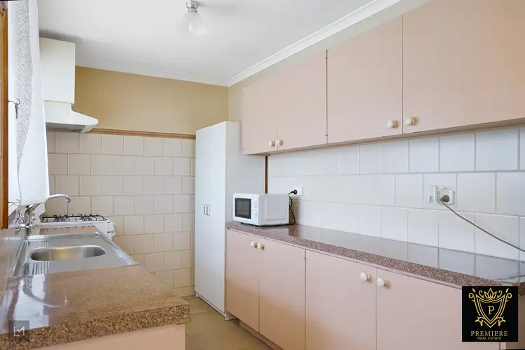 Fifth view of Homely house listing, 5 Valepark Crescent, Cranbourne VIC 3977
