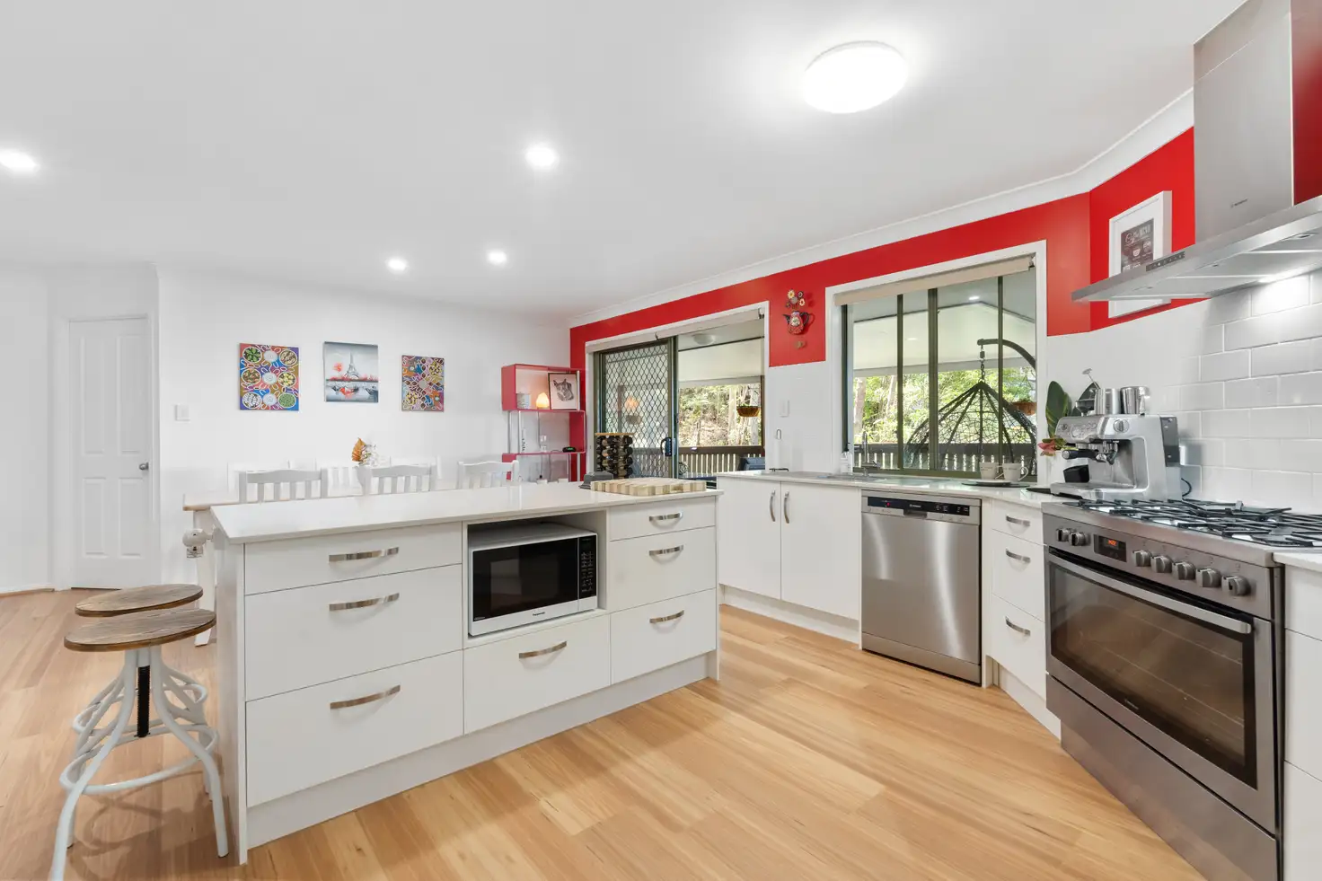 Main view of Homely house listing, 10 McNamara Court, Oxenford QLD 4210