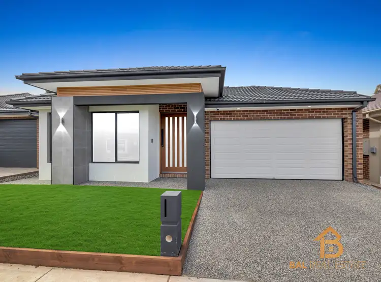 Second view of Homely house listing, 8 Icarus Street, Tarneit VIC 3029