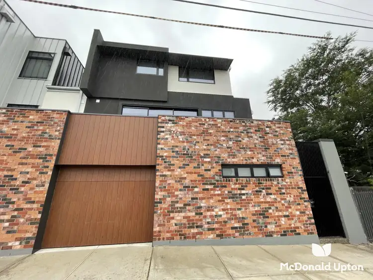 4/307 Geelong Road, Kingsville VIC 3012