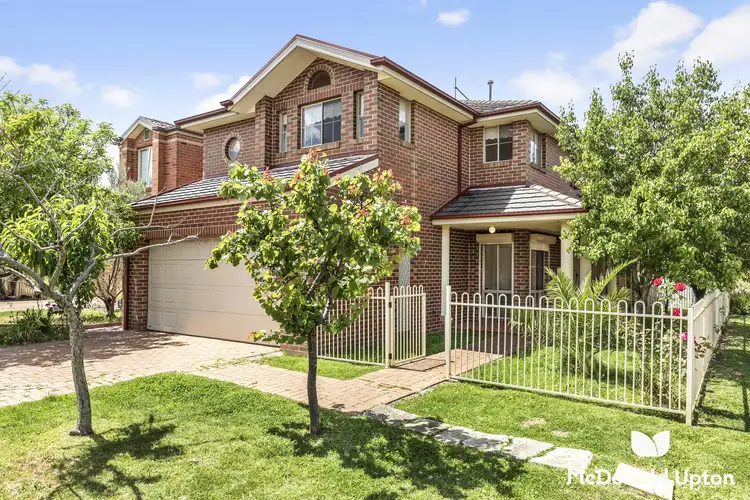 64 Jade Way, Hillside VIC 3037