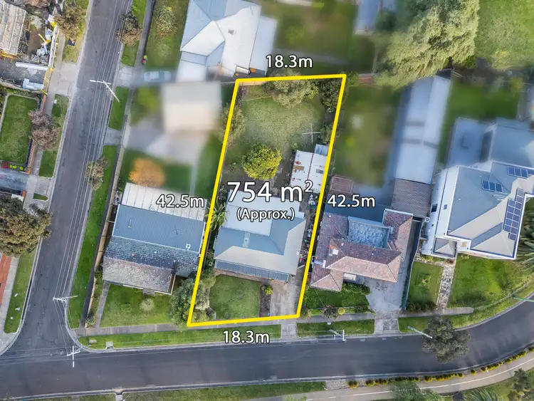Second view of Homely house listing, 29 Chifley Drive, Maribyrnong VIC 3032