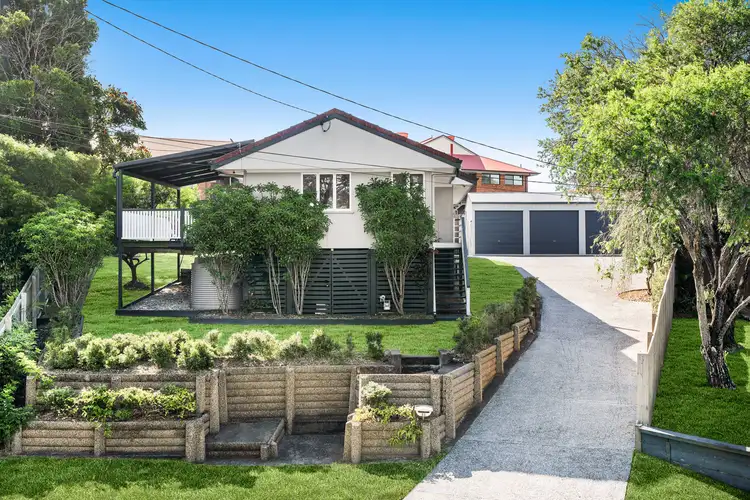 83 Roseneath Parade, Wynnum West QLD 4178