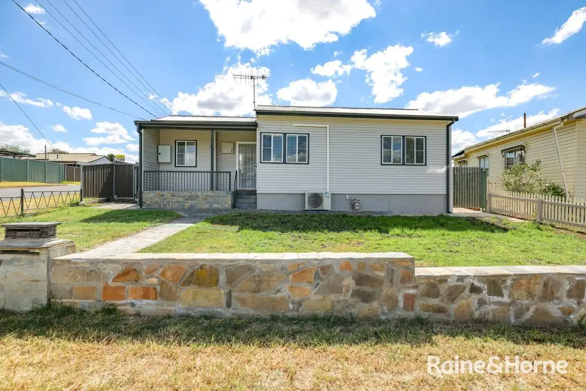 Main view of Homely house listing, 7 Owen Way, West Bathurst NSW 2795