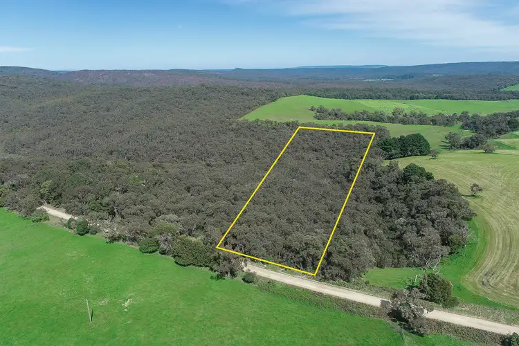 270 Moomowroong Road, Carlisle River VIC 3239