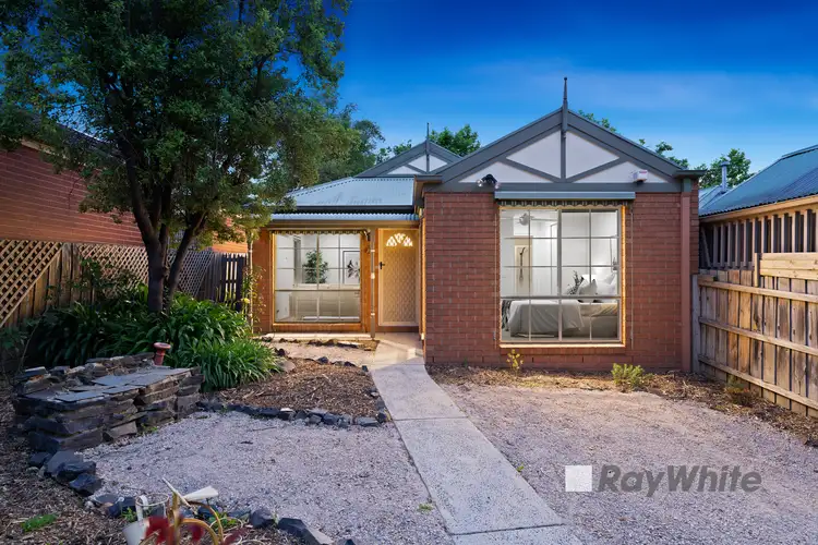 8B Stringybark Court, Berwick VIC 3806