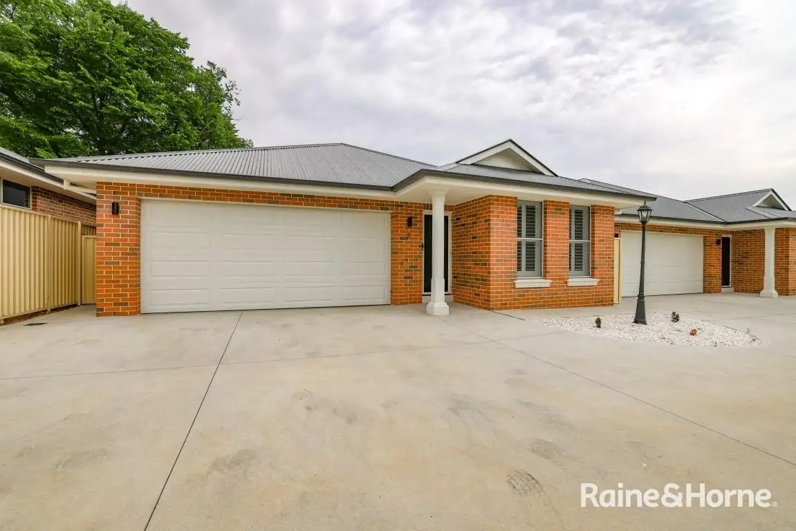 Main view of Homely house listing, 2/165A Keppel Street, Bathurst NSW 2795