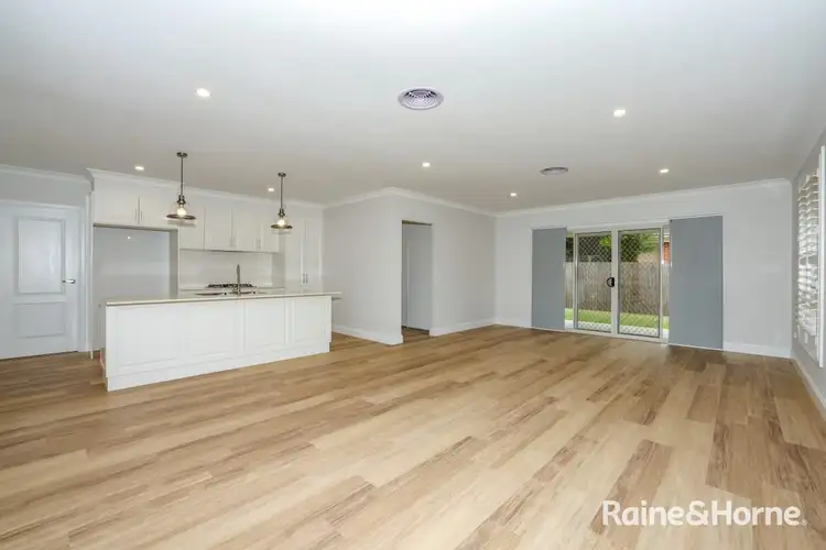 Fourth view of Homely house listing, 2/165A Keppel Street, Bathurst NSW 2795