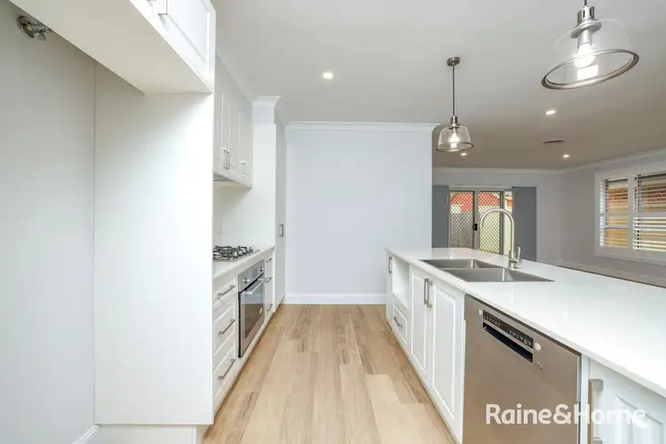 Fifth view of Homely house listing, 2/165A Keppel Street, Bathurst NSW 2795