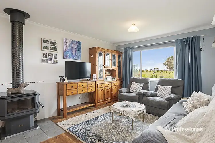 Second view of Homely house listing, 48 Beveridges Road, Hamilton VIC 3300