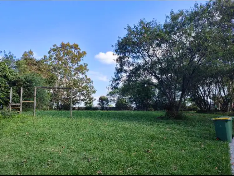 1041 South Pine Road, Everton Hills QLD 4053