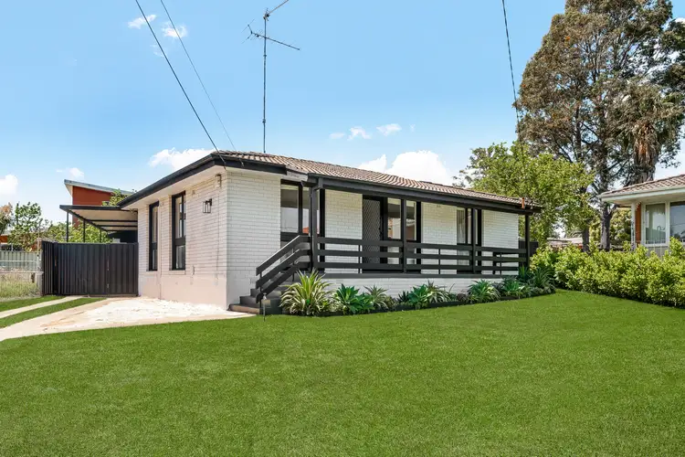 19 Fitzgerald Crescent, Blackett NSW 2770
