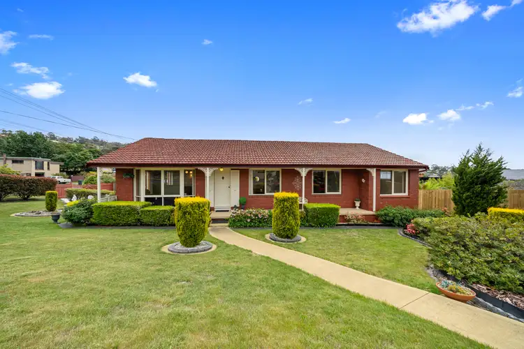 6 Crystal Downs Drive, Blackmans Bay TAS 7052