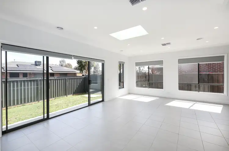 Second view of Homely house listing, 2/5 Willandra Blvd, Harkness VIC 3337