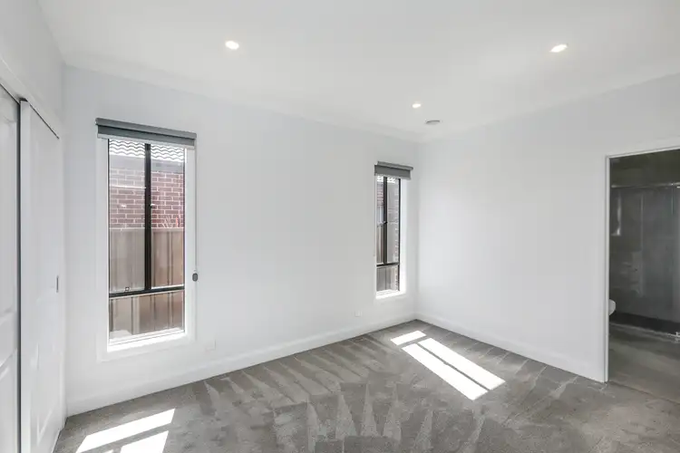 Sixth view of Homely house listing, 2/5 Willandra Blvd, Harkness VIC 3337