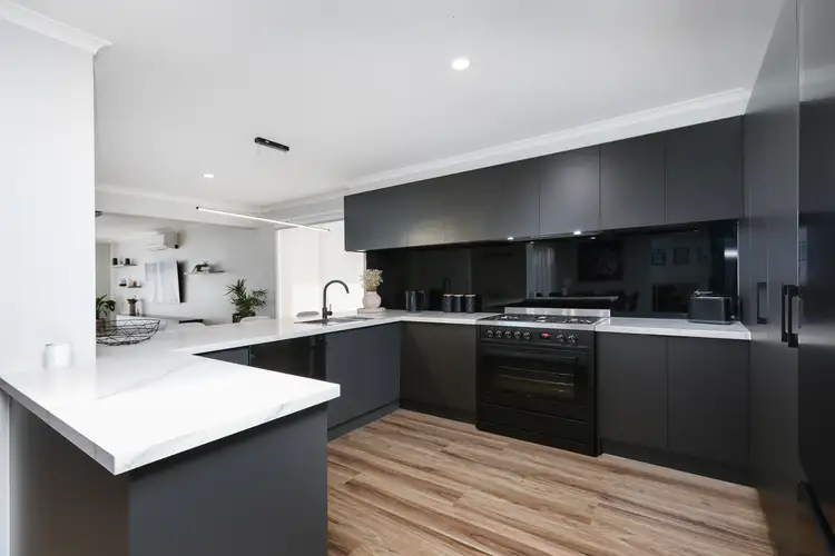 Sixth view of Homely house listing, 2 Collyer Close, Brookfield VIC 3338