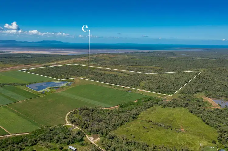 274 Kunapipi Road, Midge Point QLD 4799