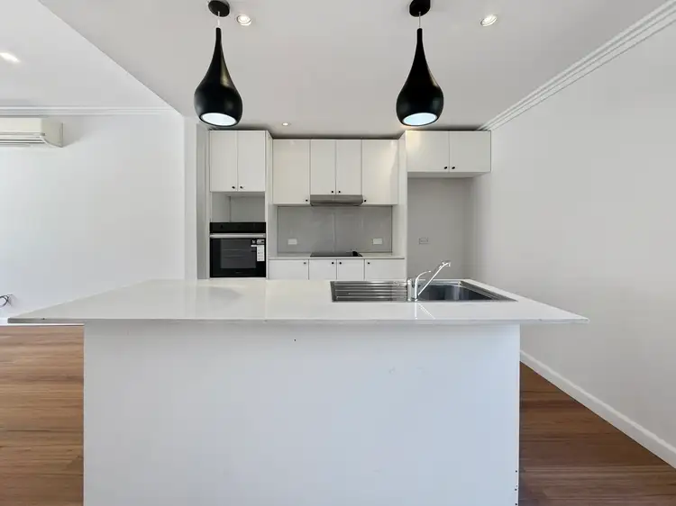 36 Central Road, Unanderra NSW 2526
