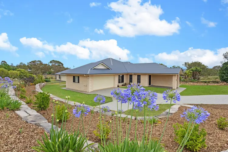 22 Roderick Drive, Cotswold Hills QLD 4350