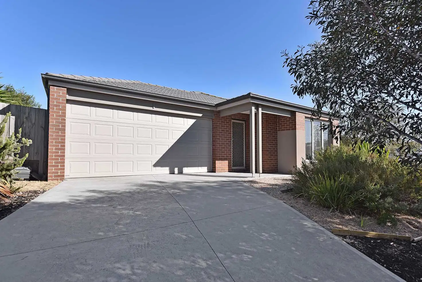 Main view of Homely house listing, 10 Cannington Grove, Sunbury VIC 3429