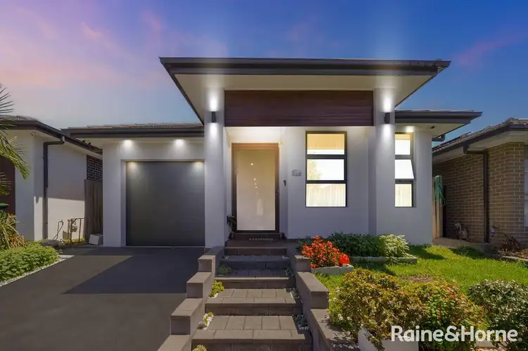 12 Stoneham Circuit, Oran Park NSW 2570