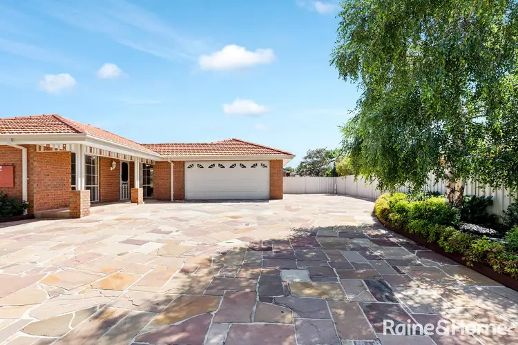 Second view of Homely house listing, 7 Yendon Close, Caroline Springs VIC 3023