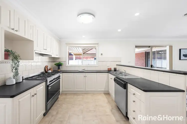 Fourth view of Homely house listing, 7 Yendon Close, Caroline Springs VIC 3023