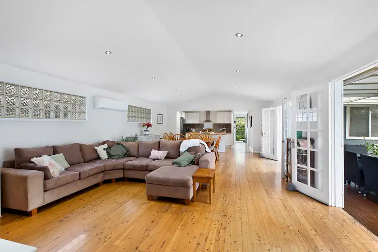 Sixth view of Homely house listing, 2 Lucas Crescent, Berkeley Vale NSW 2261