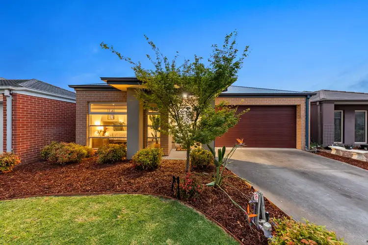 12 Hampshire Street, Officer VIC 3809
