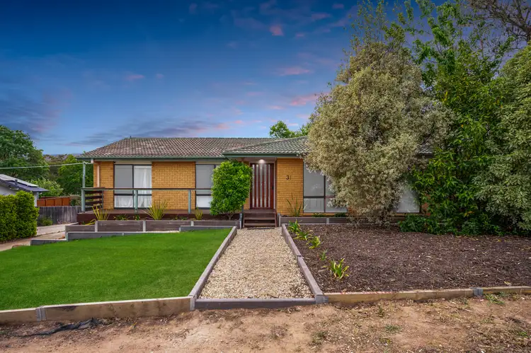 31 Kinchela Crescent, Latham ACT 2615