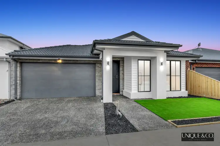 Second view of Homely house listing, 42 Devonia Avenue, Fraser Rise VIC 3336