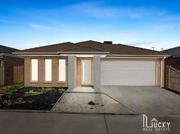 32 Malleefowl Blvd, Beveridge VIC 3753