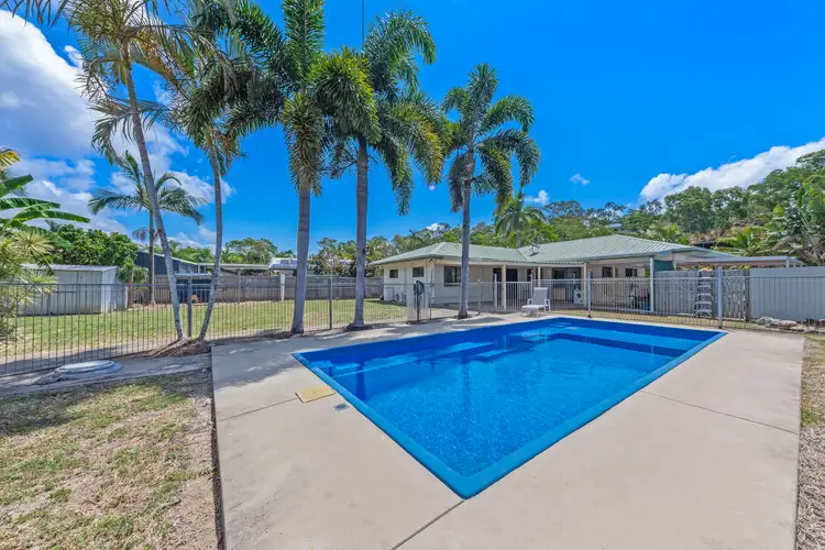 13 Grace Avenue, Cannonvale QLD 4802