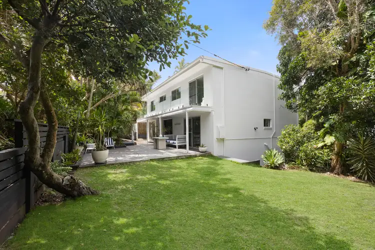 4 Oak Street, Sunshine Beach QLD 4567
