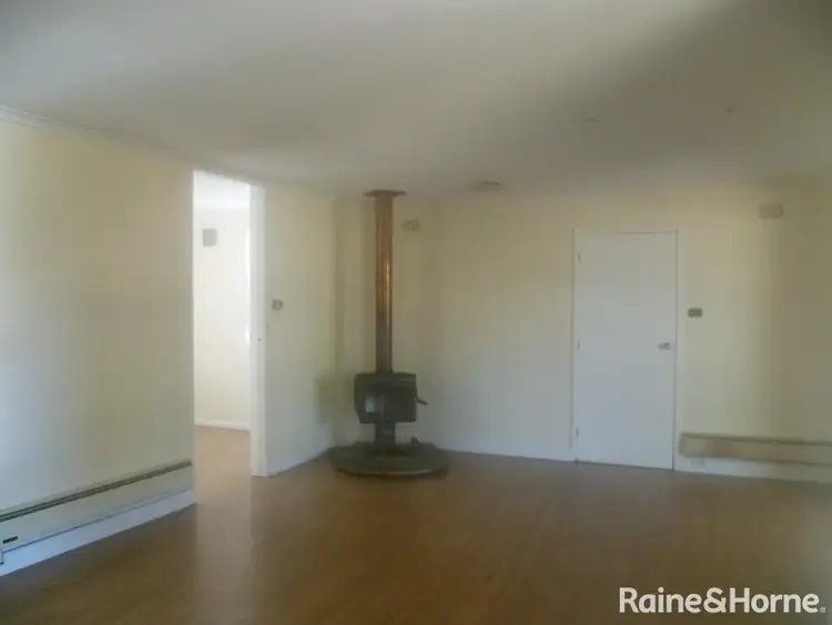 Fifth view of Homely house listing, 3 Bundarra Crescent, Orange NSW 2800