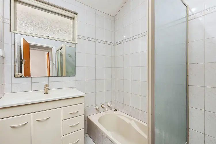 Sixth view of Homely house listing, 10 Schacht Court, Myaree WA 6154