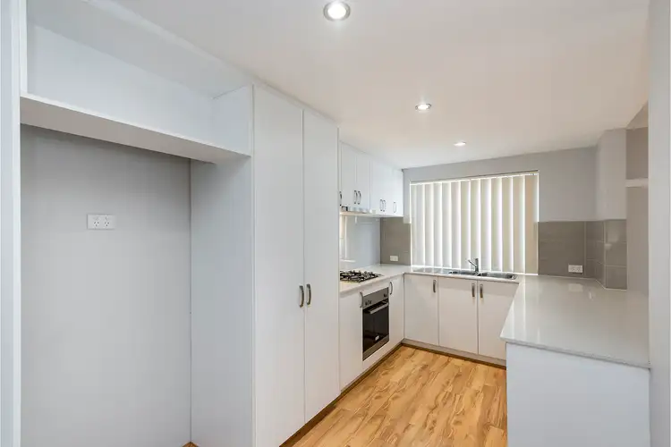 Sixth view of Homely apartment listing, 2/336 Belgravia Street, Cloverdale WA 6105