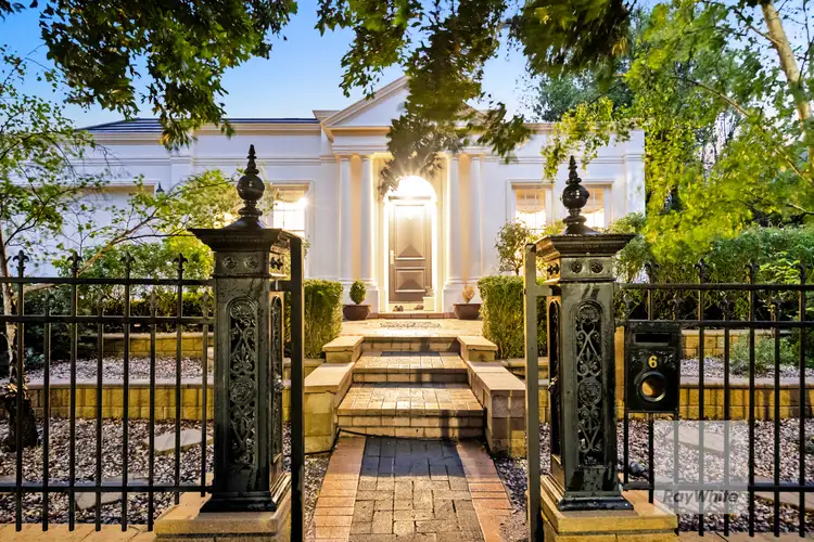 6 Bushy Park Avenue, Caroline Springs VIC 3023