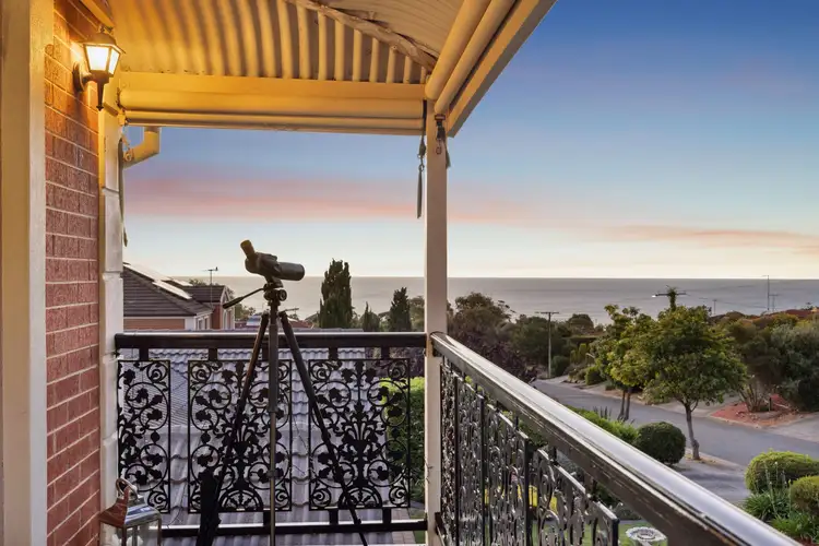 19 Barndoo Street, Hallett Cove SA 5158