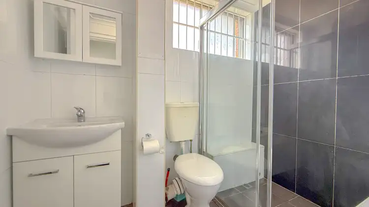 Fifth view of Homely apartment listing, 3/2 Bridge Street, Cabramatta NSW 2166