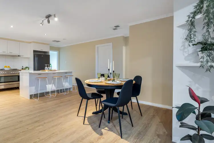 Seventh view of Homely house listing, 6 Egton Court, Craigieburn VIC 3064