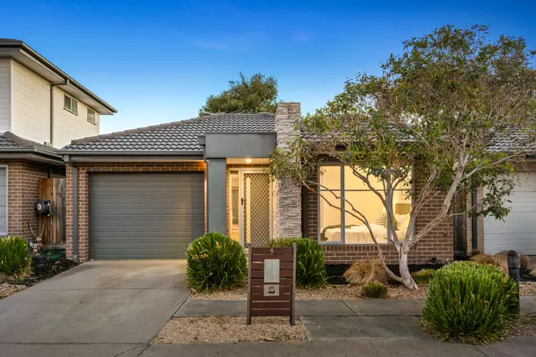 4 Flora Lane, Carrum Downs VIC 3201