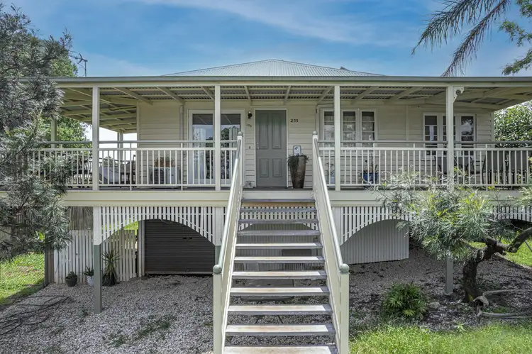 255 New England Highway, Harlaxton QLD 4350