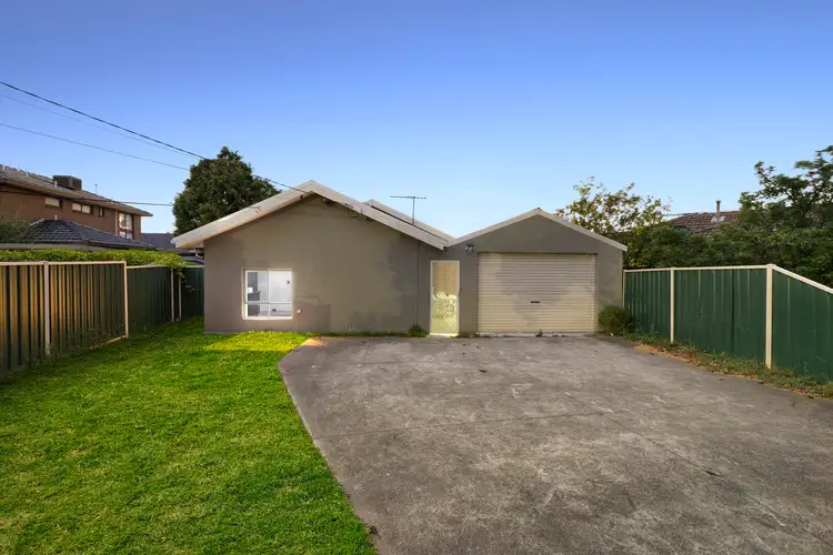 1 Mia Court