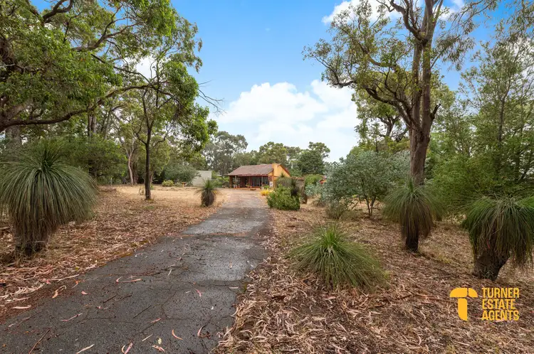 57 Lesmurdie Road East, Walliston WA 6076