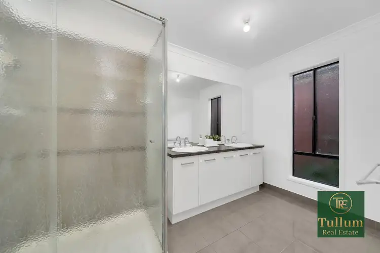 Sixth view of Homely house listing, 7 Beagle Street, Cranbourne East VIC 3977