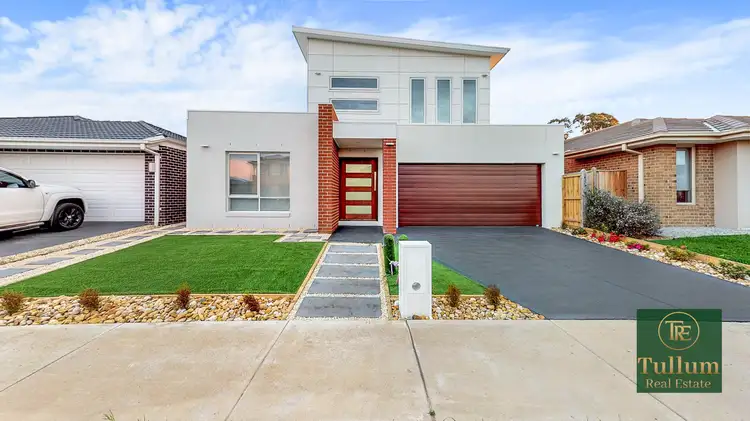 14 Fenway Boulevard, Clyde North VIC 3978