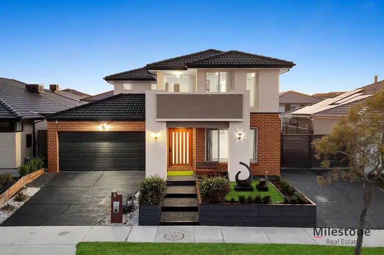 10 Toorale Drive, Clyde North VIC 3978