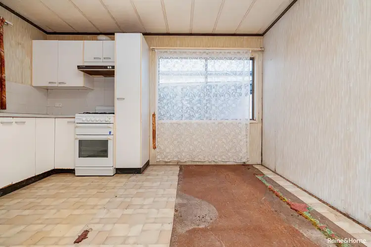 Fifth view of Homely house listing, 4/81 Kalaroo Road, Redhead NSW 2290